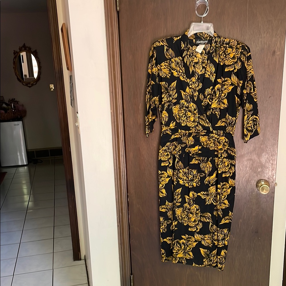 Elegant Black and Yellow Floral Dress vintage 80s with shoulder pads, dry clean